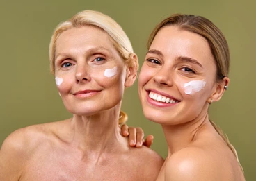 Pielęgnacja skóry zimą – jak chronić barierę skórną w okresie mrozów?